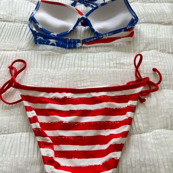 🇺🇸 Flag Swimsuit - Picture 3 of 6
